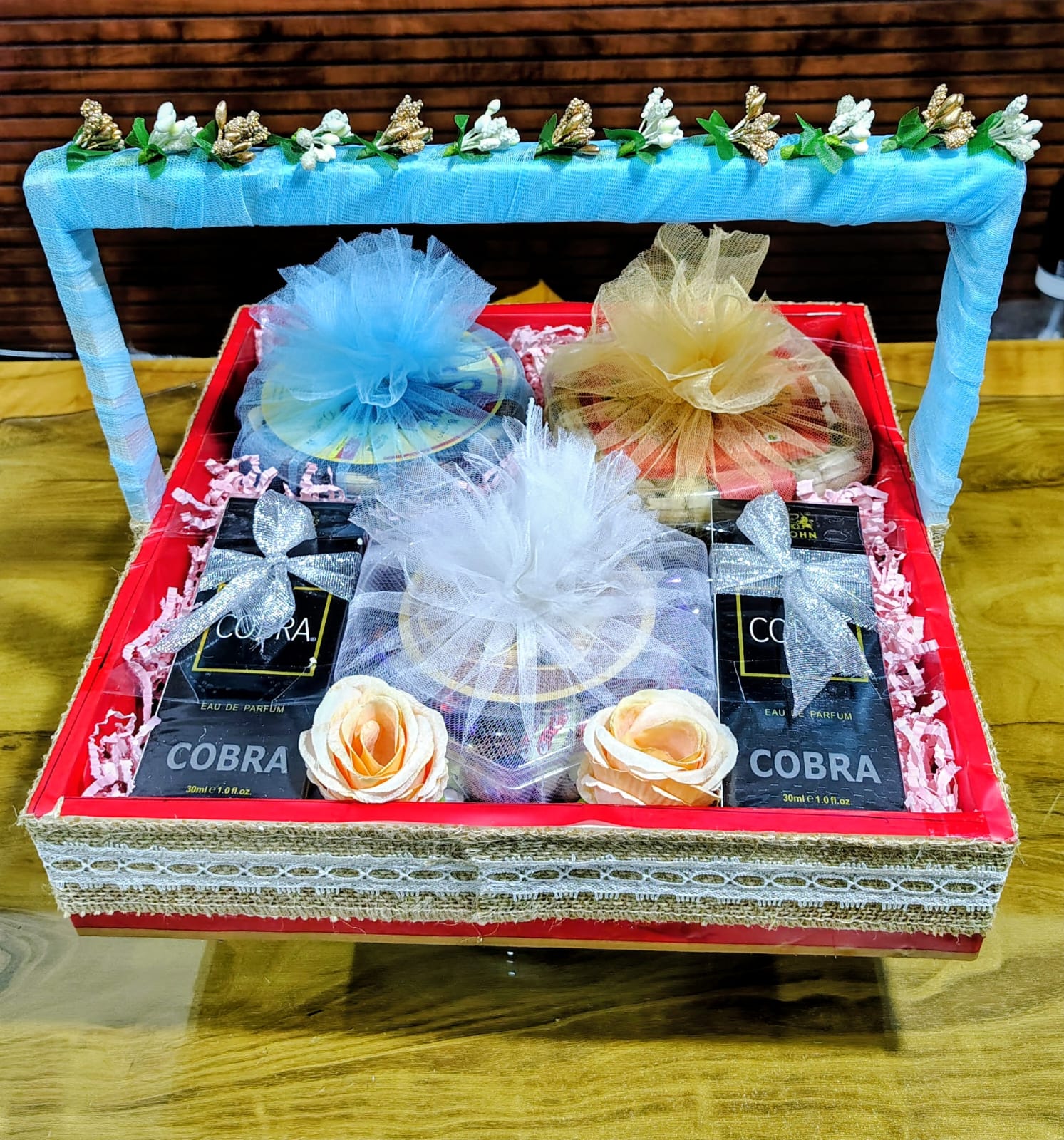 Anniversary hamper